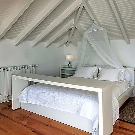 Casa D'arriba 4* Atouguia Da Baleia