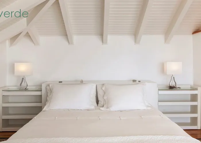 Casa D'arriba ベッド・アンド・ブレックファスト アトウギア・ダ・バレイア